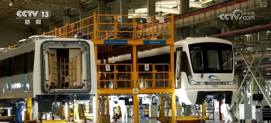 “数”里行间感受经济“脉动”中国经济“拾级而上”引擎足(图3)