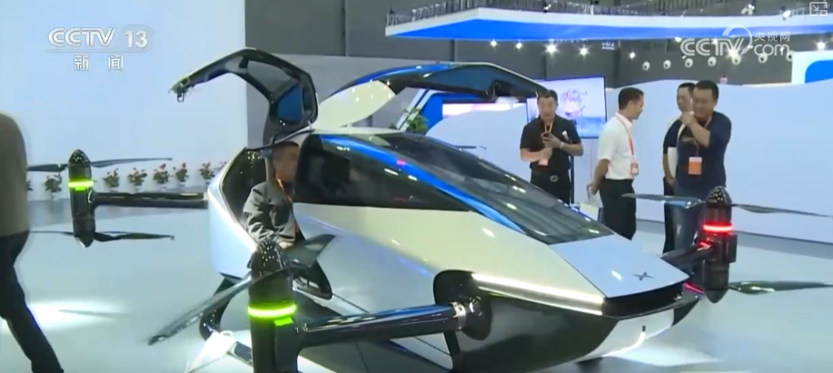 多轮驱动发力15万亿元！低空经济增长强劲向“规模化落地”跨越(图2)