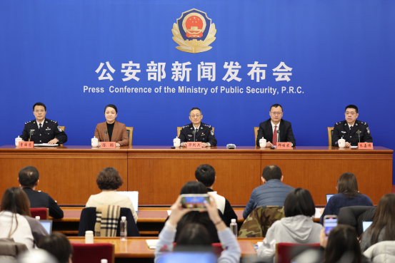 从“恶意退保”到“买断人伤”公安部案例揭露保险黑灰产运作(图1)