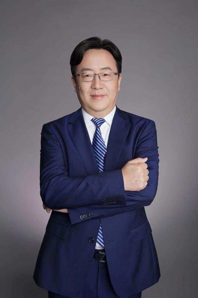 专访现代财险总裁张宗韬：中小财险公司不能用传统车险模式做新能源车险差异化竞争才是出路(图1)