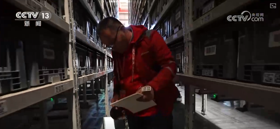 机器人“跑”起来助推物流“加速跑”数万快递开启新年之旅抵达千家万户(图3)