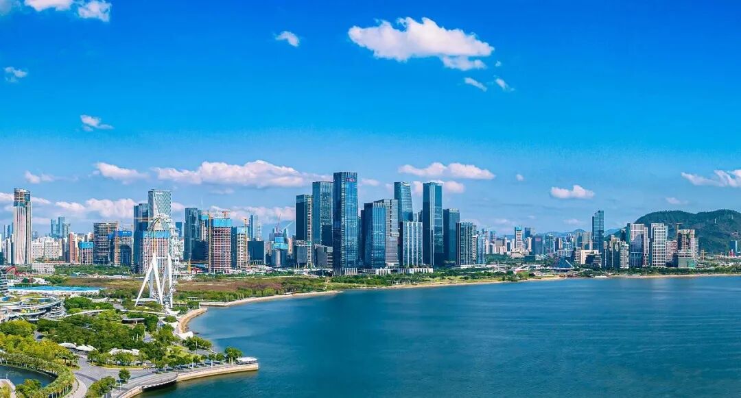 制造与服务双向奔赴！深圳服务业增加值全国前三(图1)